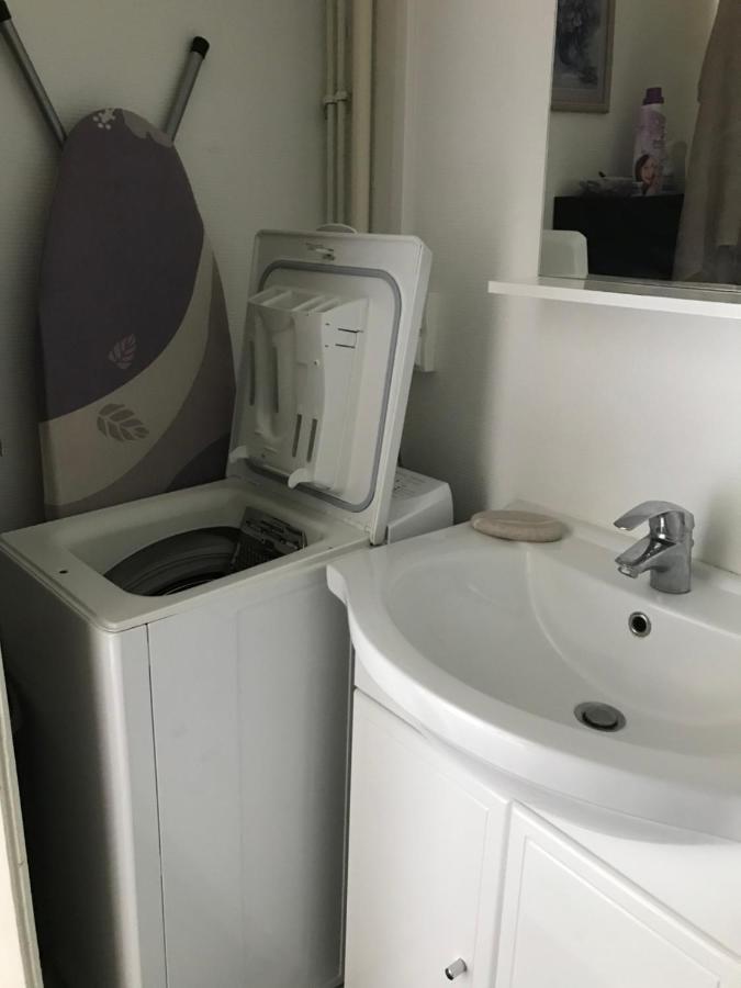 Studio Meuble Et Lumineux 20M2 Leilighet Vittel Eksteriør bilde